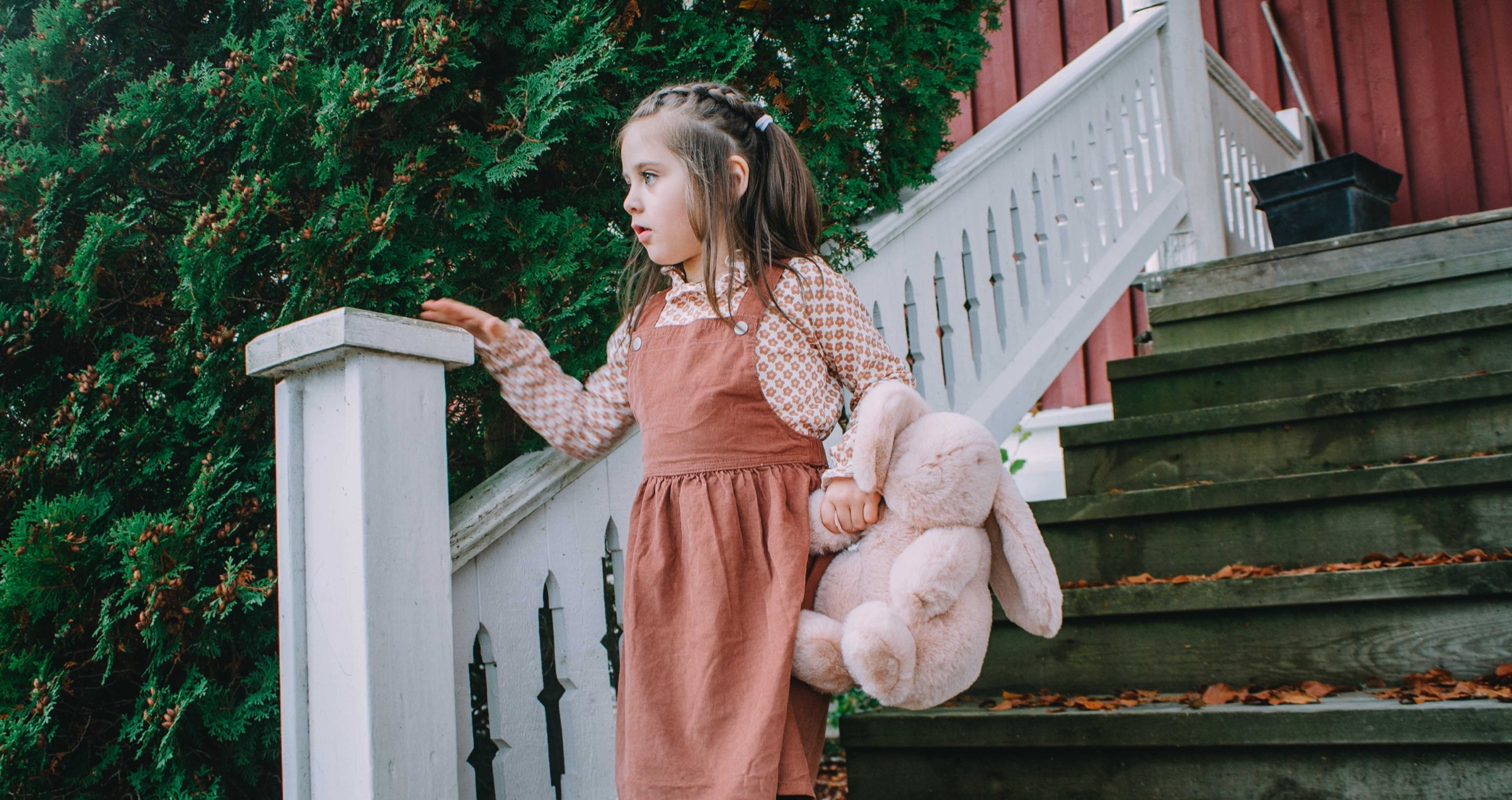 Flicka med kanin - Lilla och Stora Björn